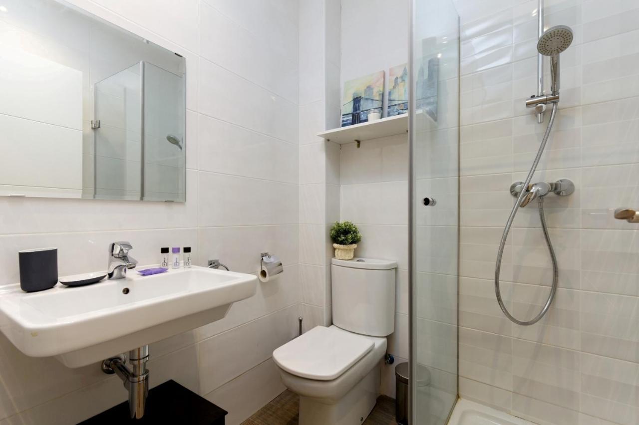 Fuencarral Lara City Center Madrid Dış mekan fotoğraf